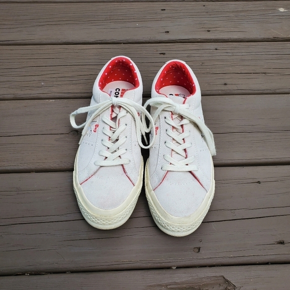 Converse X Hello Kitty Sanrio One Star Suede Leather Kawaii Cute Low Top Sneaker - Picture 5 of 9
